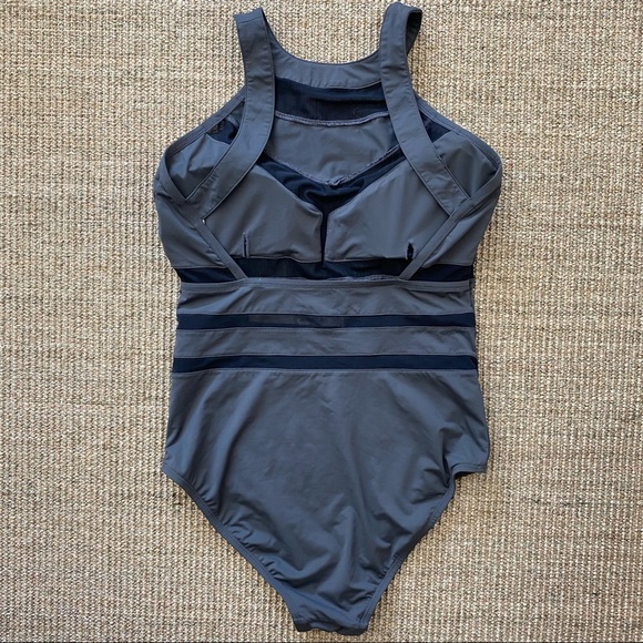 Aerin Rose One-Piece Atlas Swimsuit NWT - Picture 2 of 8